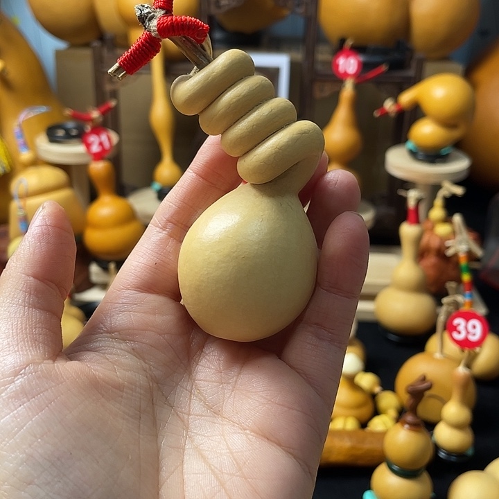 老***Ｋ葫芦丝和音乐更多了一个小