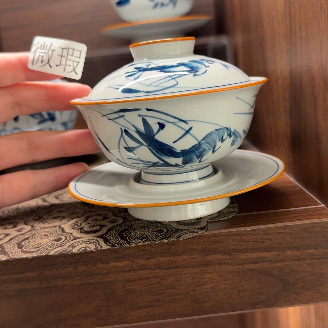 釉下手绘茶具微瑕