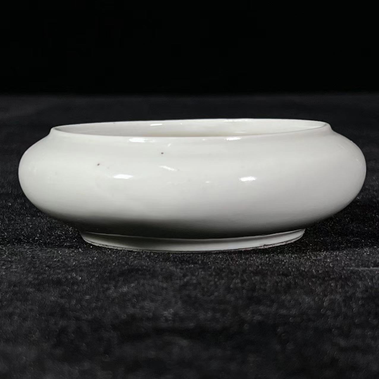 Lot1:  白釉洗子D：11.5cm