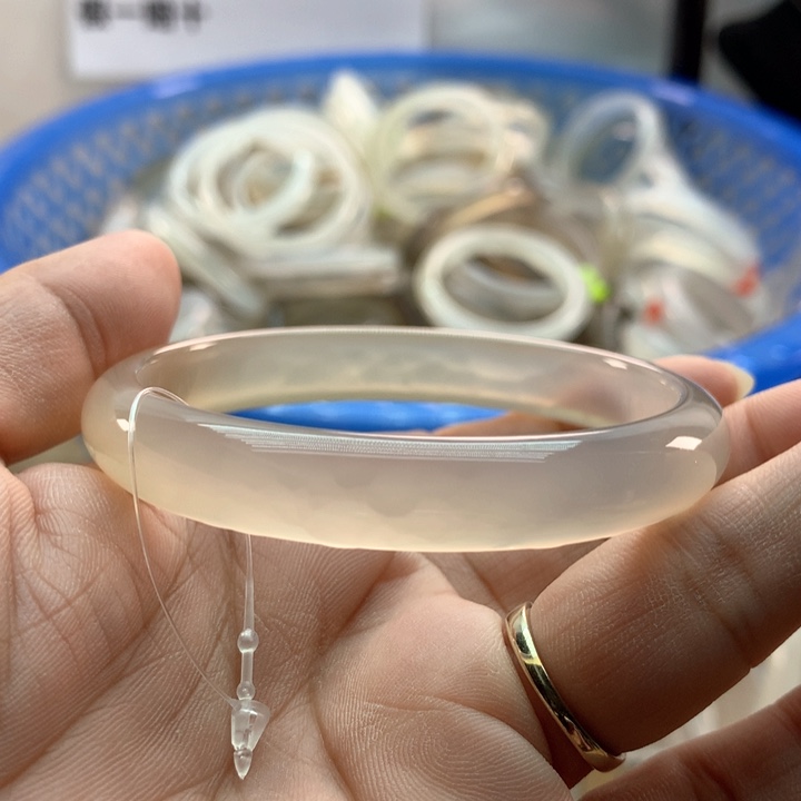 【闪购商品】手镯玛瑙/玉髓未镶嵌