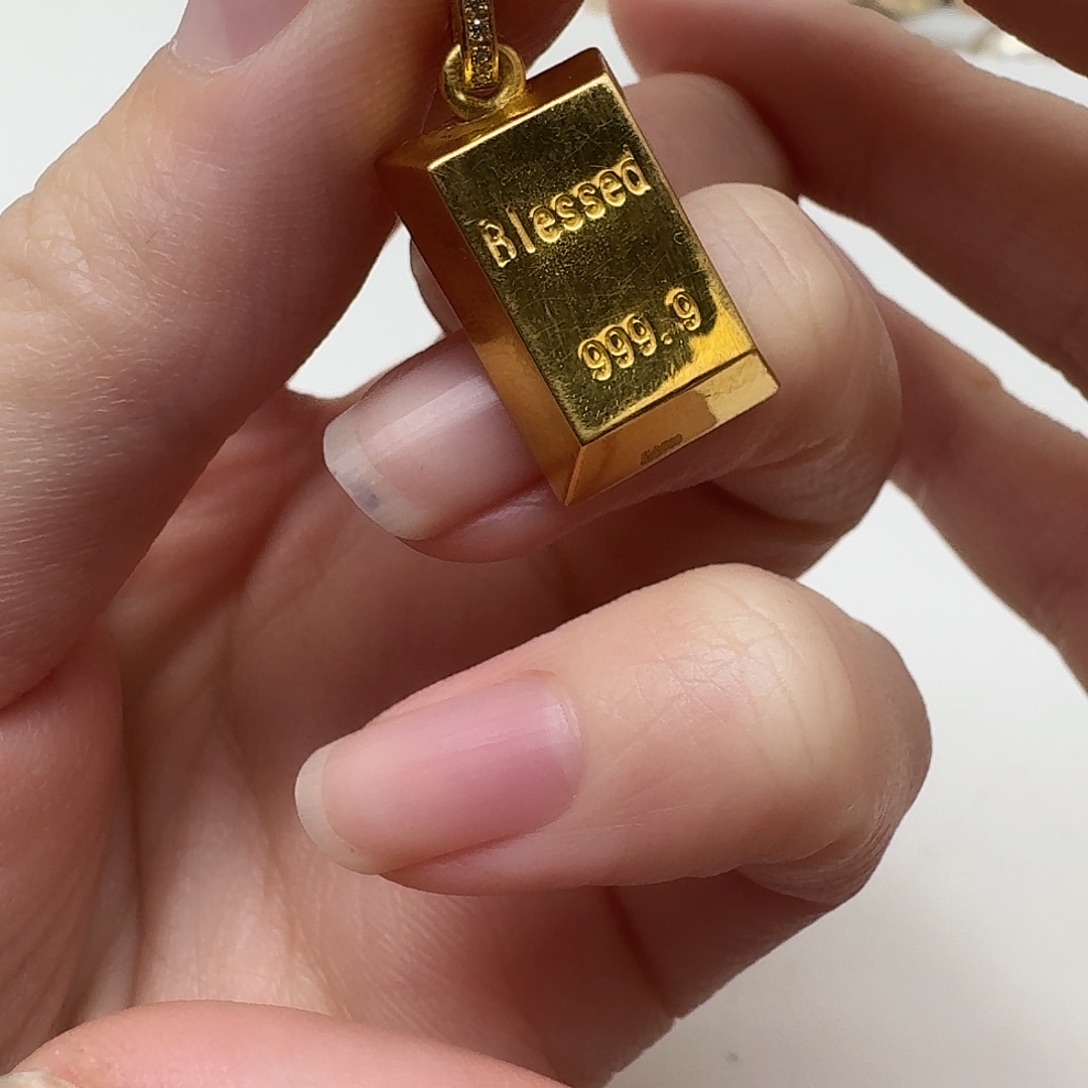 淡水珍珠颈饰足金镶嵌