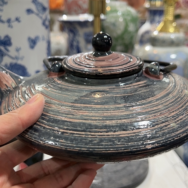 瓷片瑕。。。。。。。。。。。