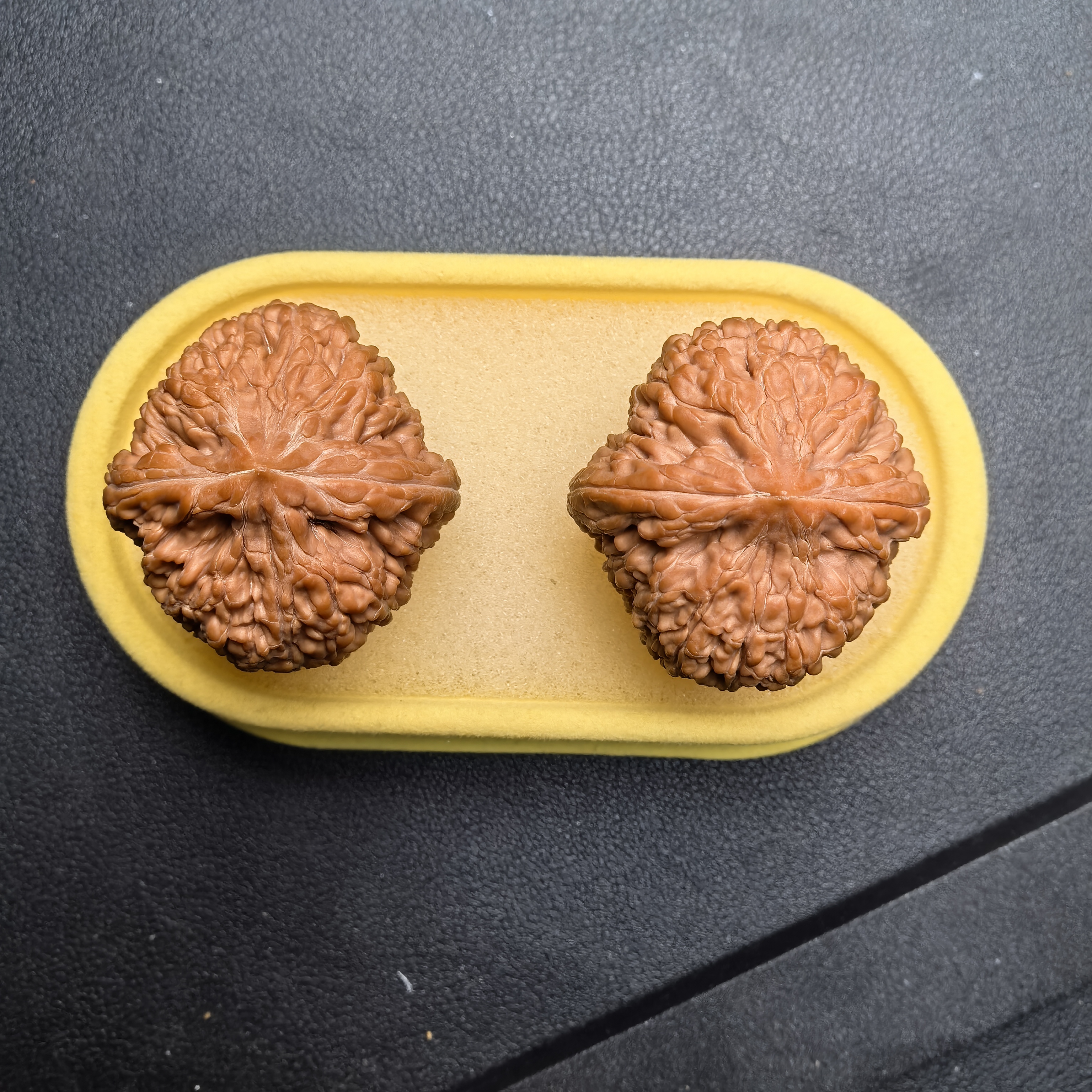 A107全品红皮大蒜头（边36肚38高40克重42.4）