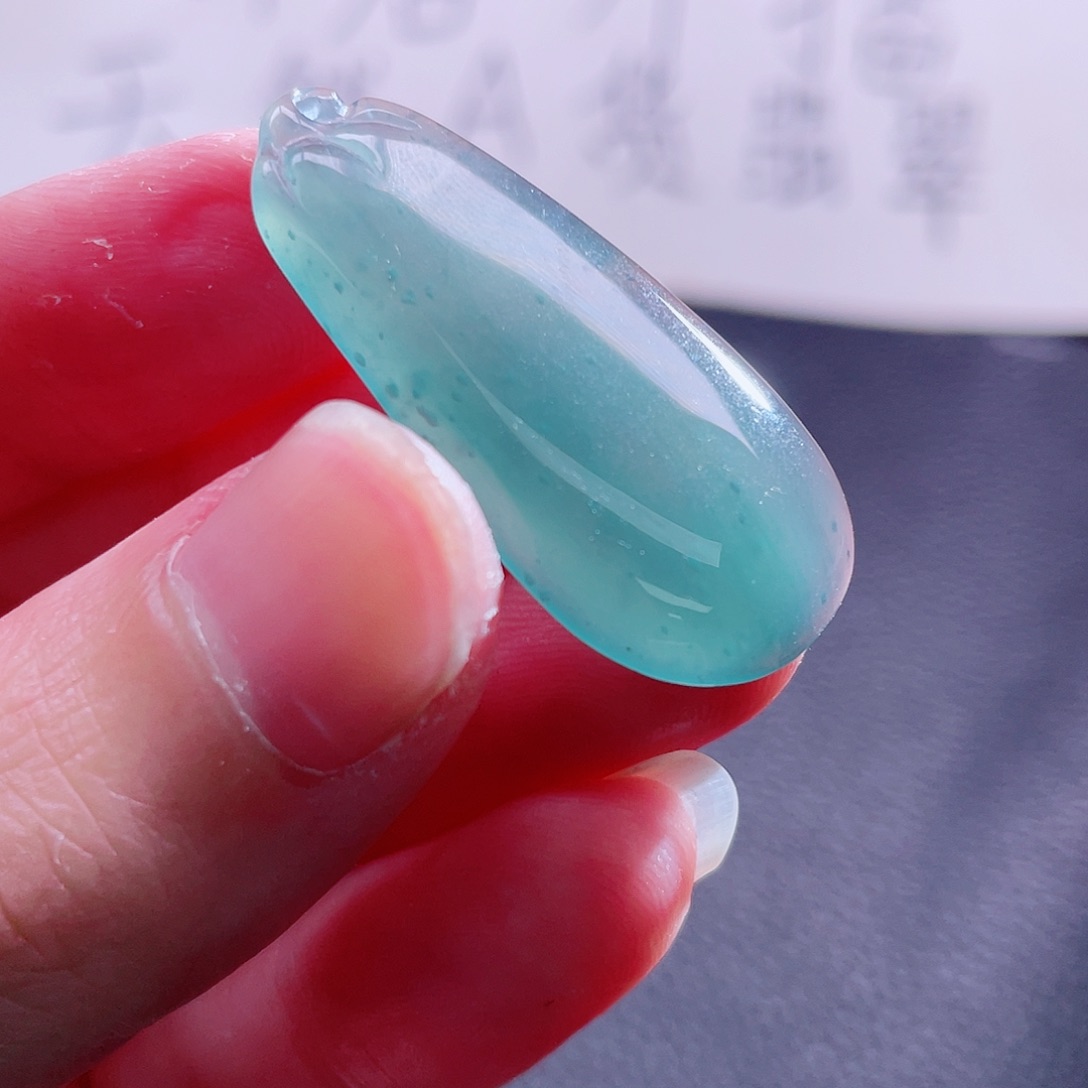 翡翠颈饰未镶嵌888888888