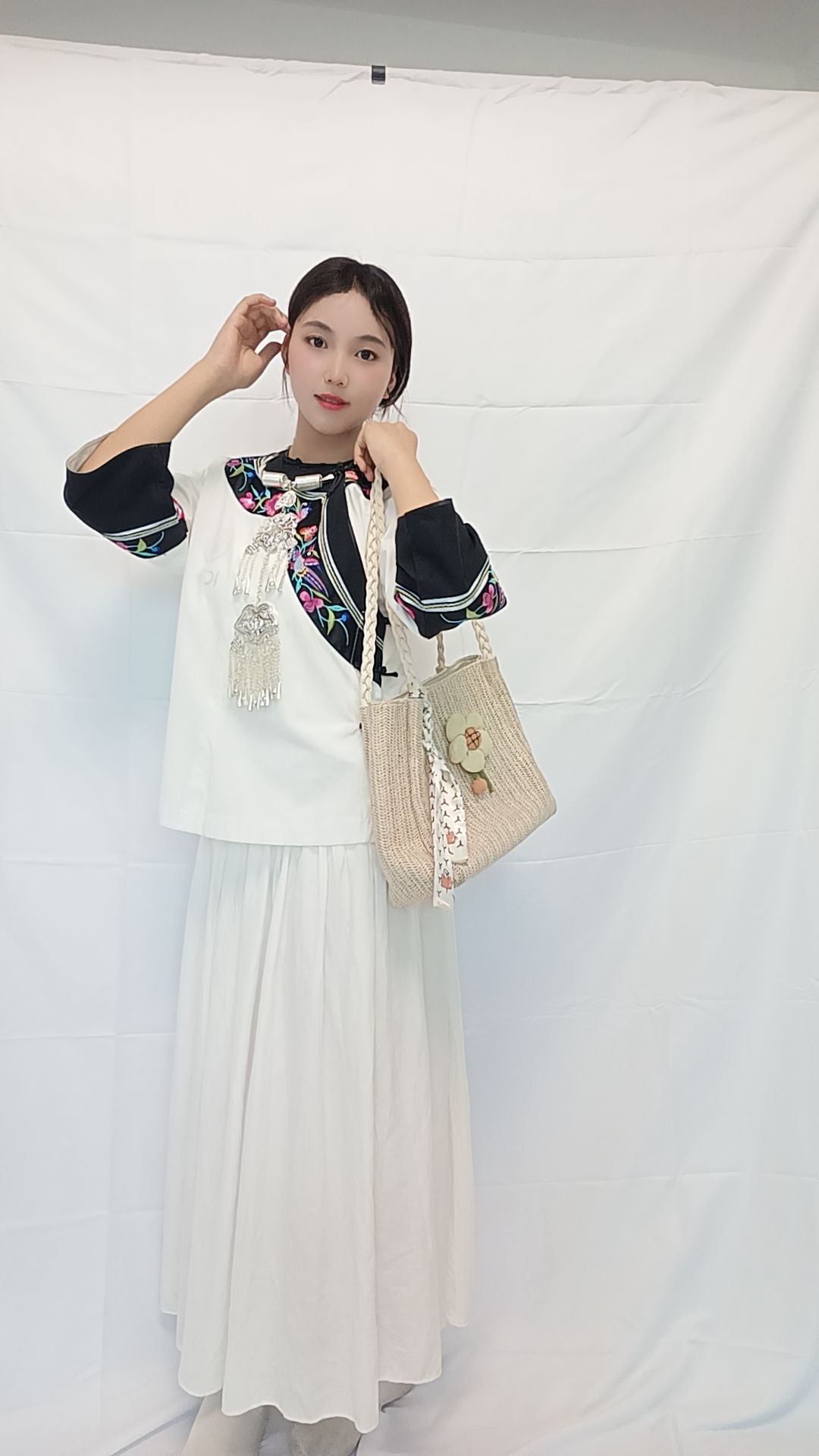 2025年新款苗族服装春夏款薄上衣民族风