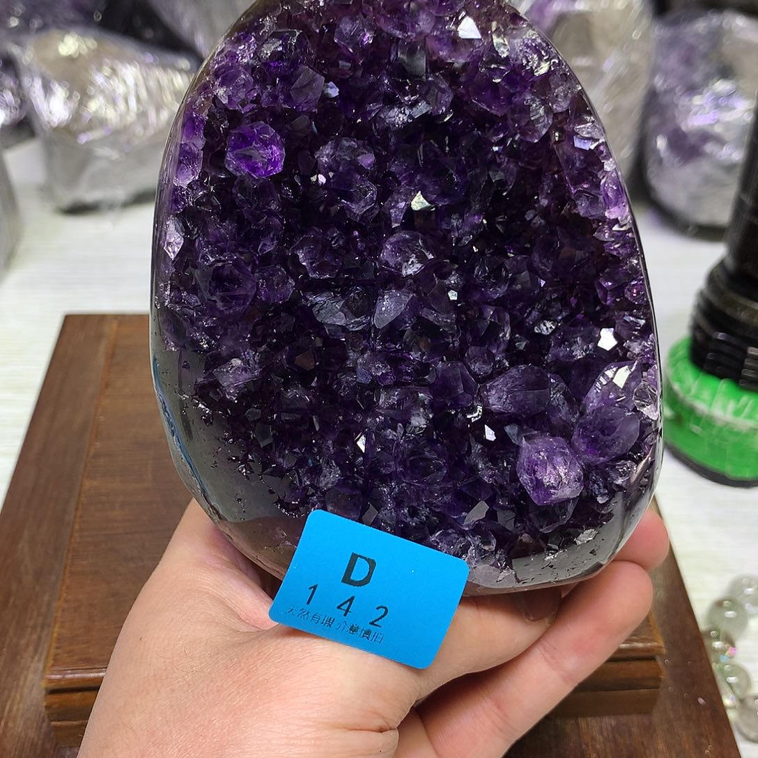 紫晶大型摆件（非配饰）未镶嵌