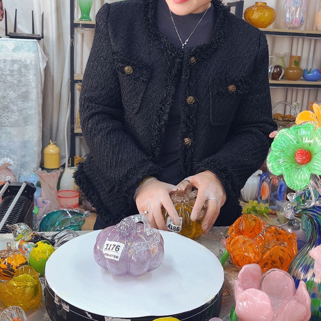 1176 家悦琉璃工艺品