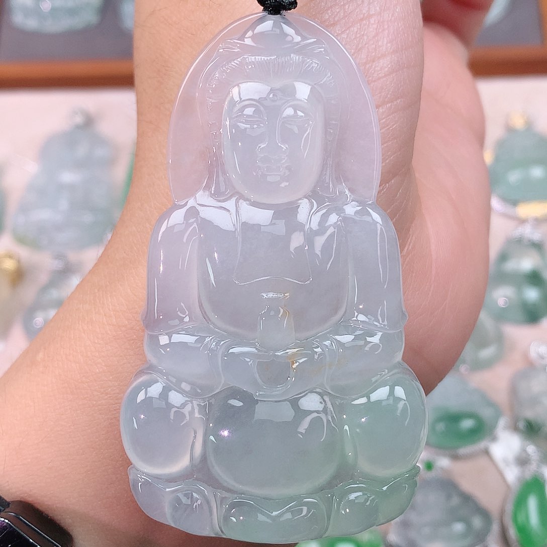 颈饰未镶嵌翡翠观音