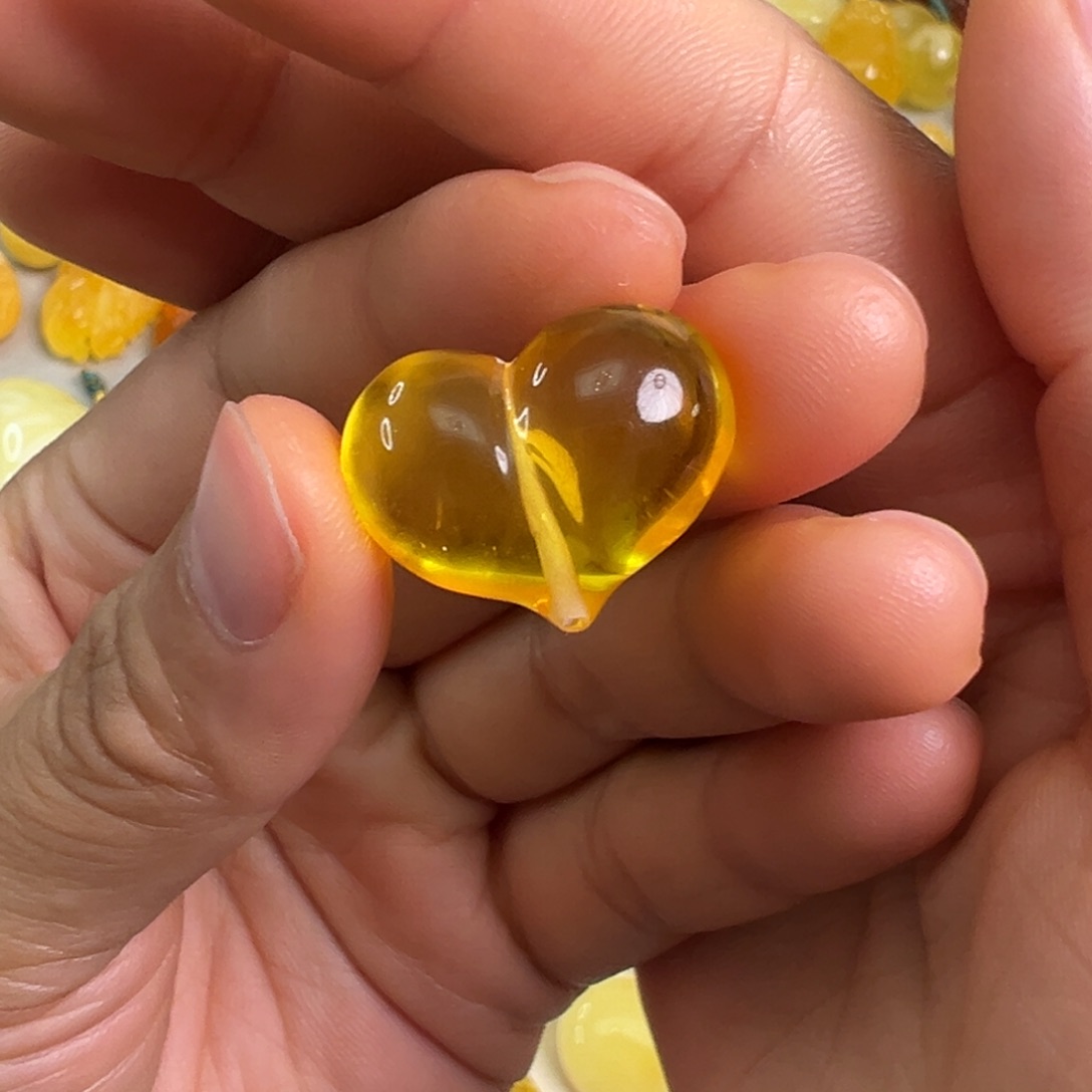 未镶嵌蜜蜡裸石琥珀