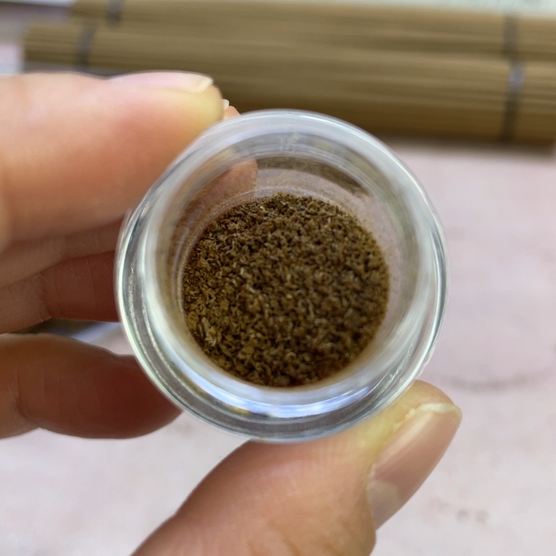 沉香碎屑沉香达拉干蚂蚁腿C水粉0.5克