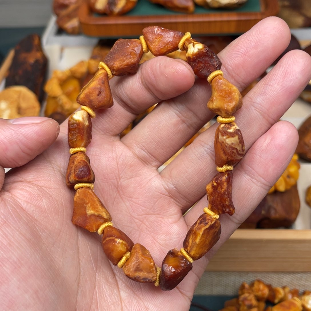 琥珀珠宝奇石未镶嵌