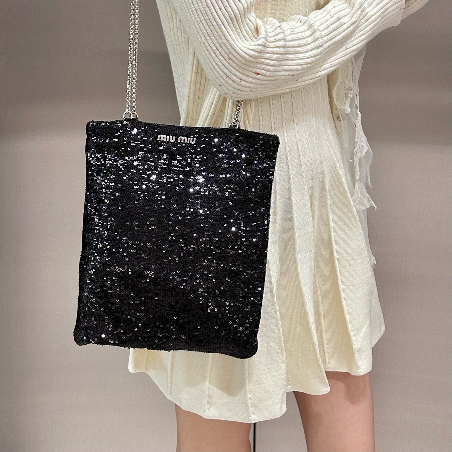 95新 MIU MIU/缪缪 miumiu黑色亮片单肩包