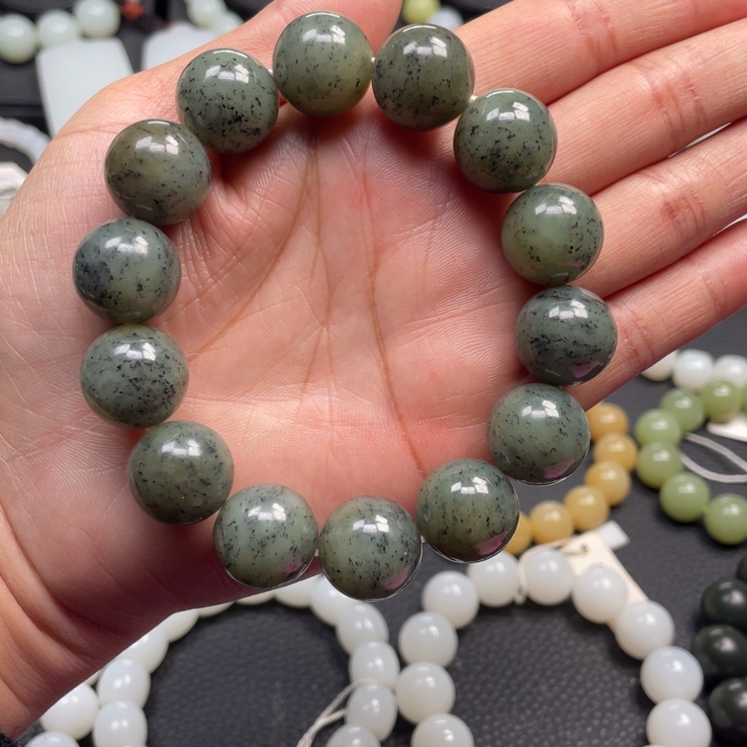 和田玉未镶嵌手链