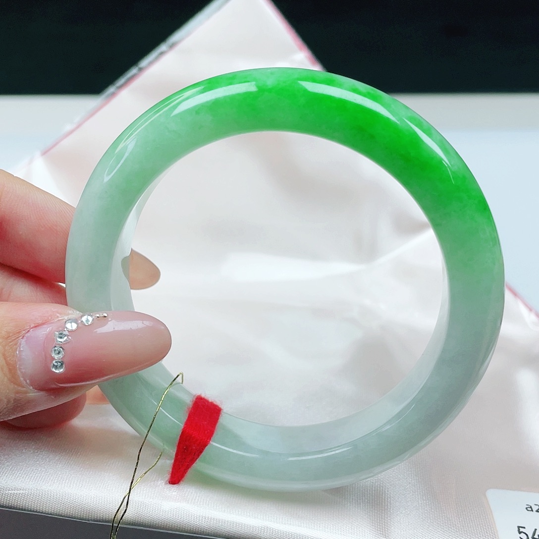 翡翠未镶嵌手镯正圈54+