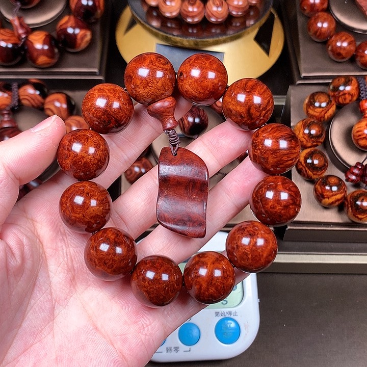 【闪购商品】黄花梨/降香黄檀旺****料2.0规格26W