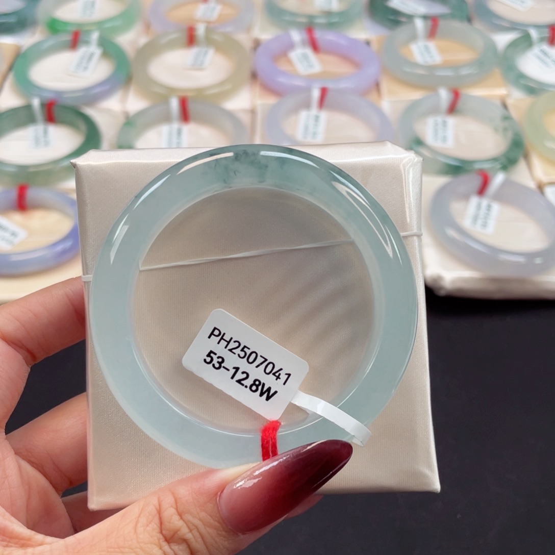 未镶嵌手镯翡翠?**?53分单