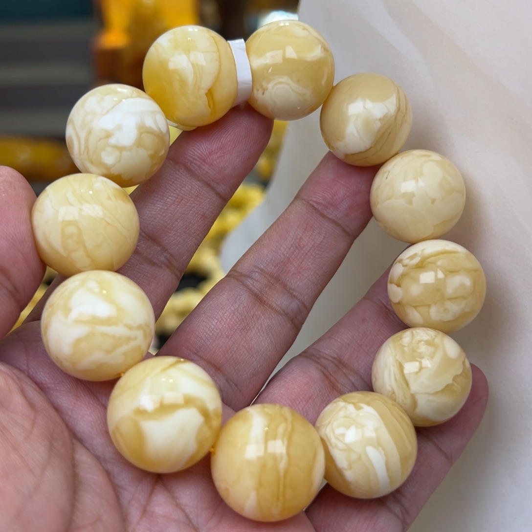 蜜蜡未镶嵌珠宝奇石20加56克