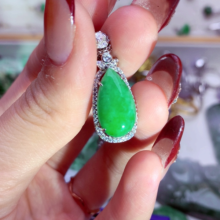 翡翠未镶嵌吊坠(不含链)