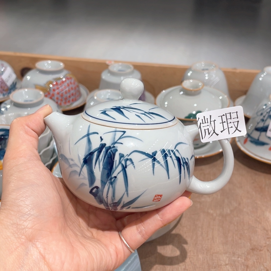 釉下手绘茶具微瑕
