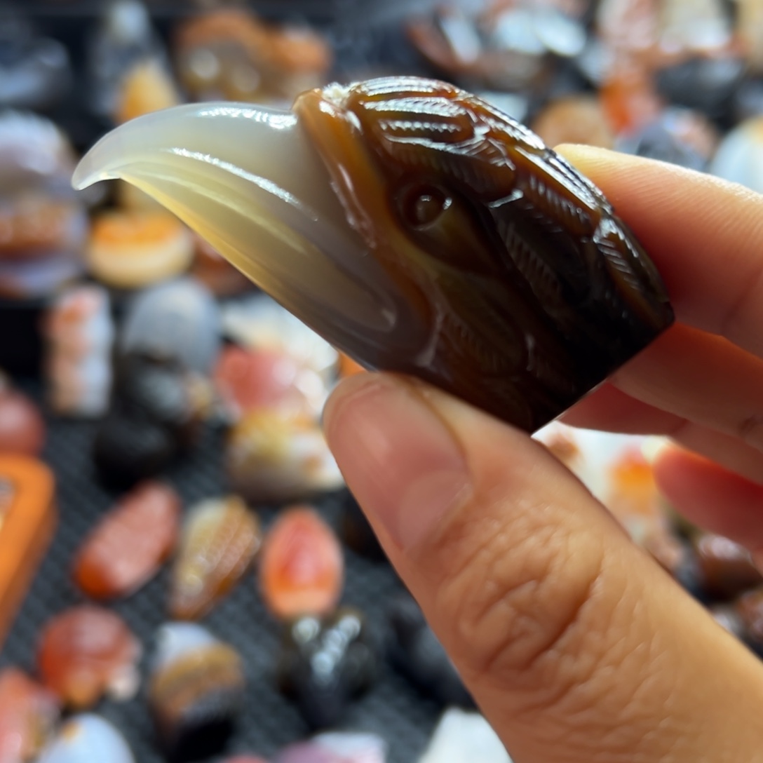 玛瑙/玉髓未镶嵌吊坠(赠链)