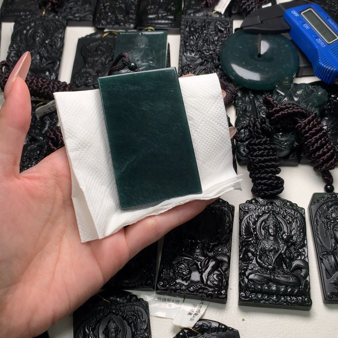 翡翠未镶嵌挂件天然缅甸a货钢琴黑挂件