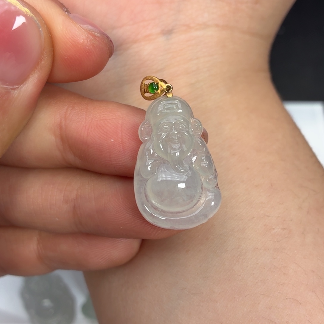 翡翠18K金镶嵌颈饰财神爷