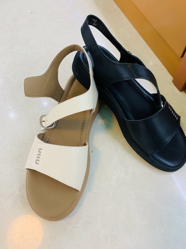 秒杀福利大码女式凉鞋（直播间选款）默认微瑕不来回