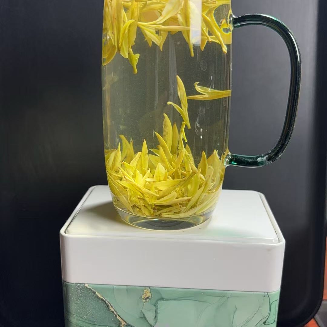 N999款奶白茶-大熊猫奶香皇金芽新茶 鲜香嫩滑品质佳