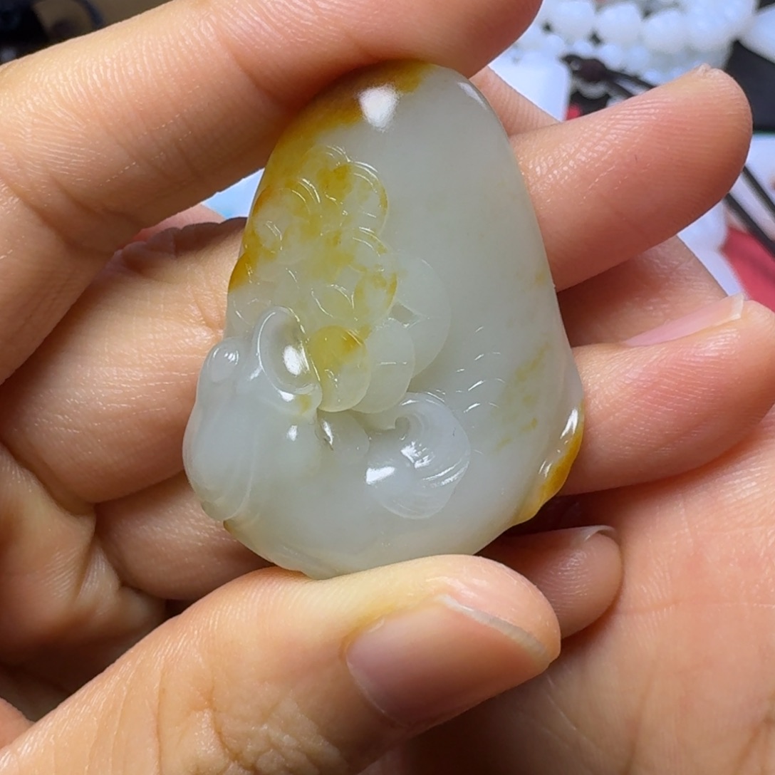 和田玉颈饰未镶嵌