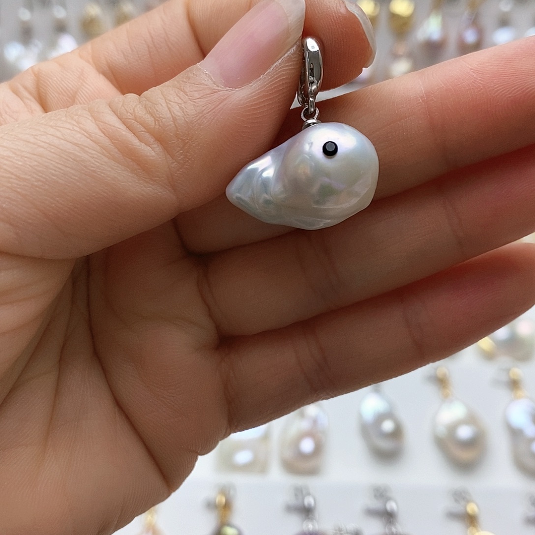 未镶嵌颈饰淡水珍珠