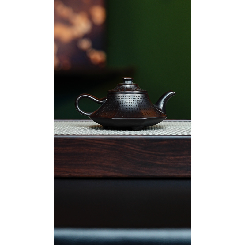 宜兴紫砂 八方云庐 铁血红砂 钱兴芳h412