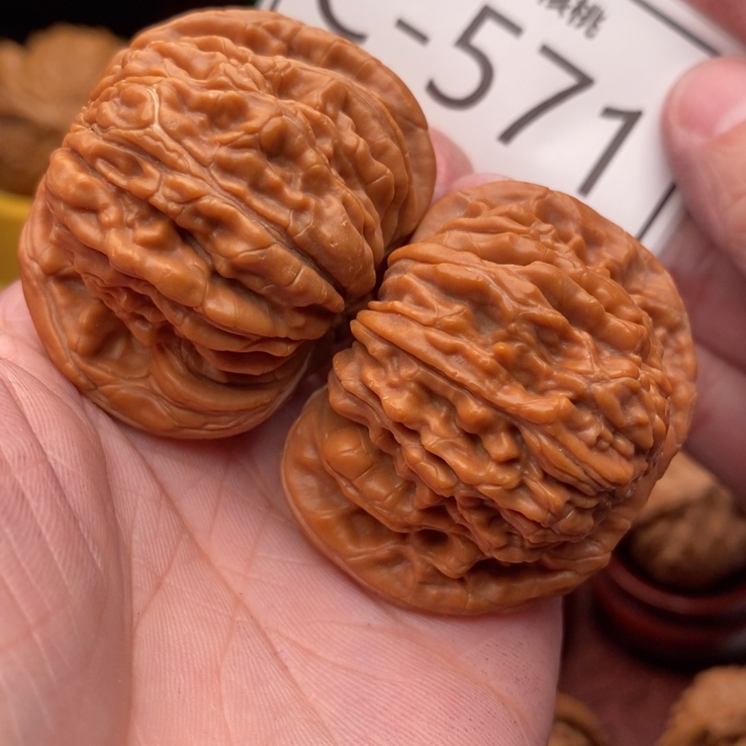 文玩核桃把件汉高楼43