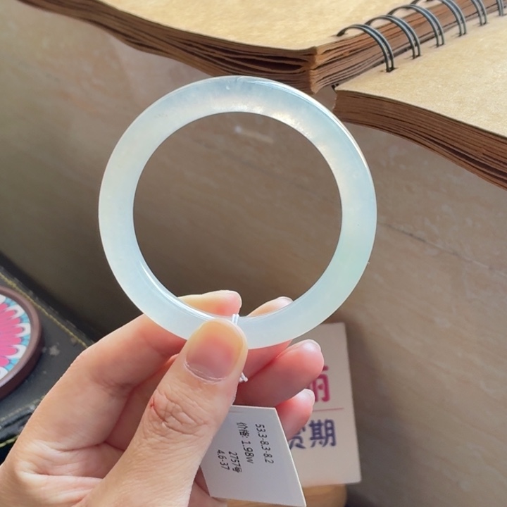 翡翠未镶嵌手镯（圆镯）2757