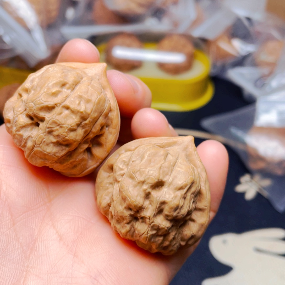 吊坠文玩核桃古蝉一对