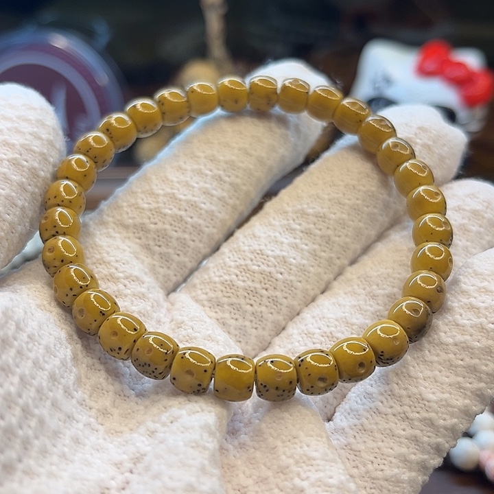 看***山吊坠星月菩提7*6三分之二留白头条