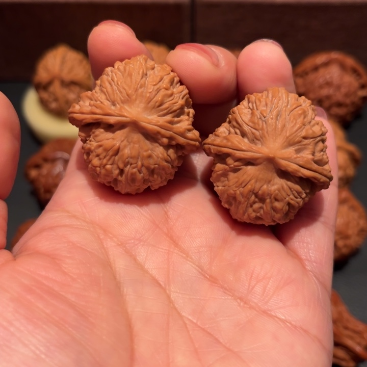 文玩核桃吊坠石子磨