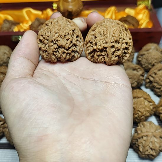 吊坠桃核全品无修满天星