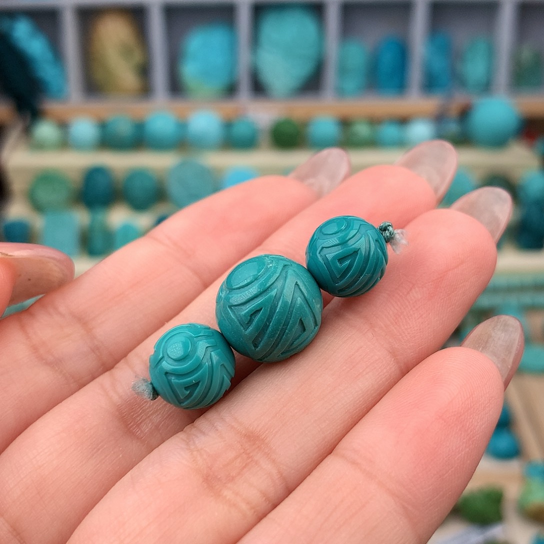 未镶嵌绿松石珠宝奇石