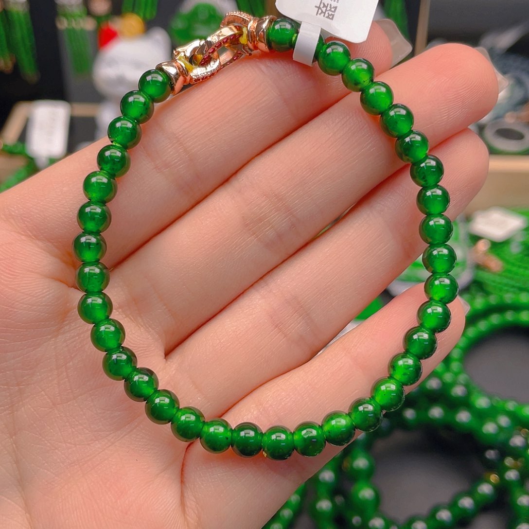 翡翠未镶嵌颈饰d****n手链卡5