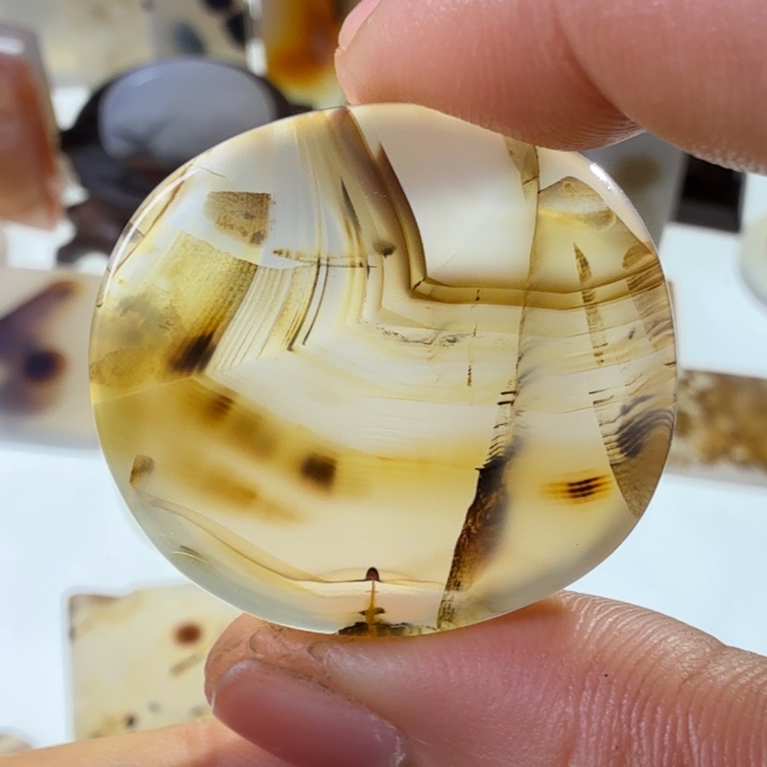 玛瑙/玉髓未镶嵌珠宝半成品