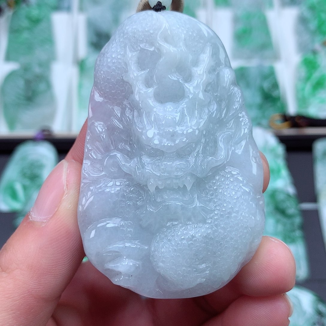 翡翠颈饰未镶嵌翡翠吊坠