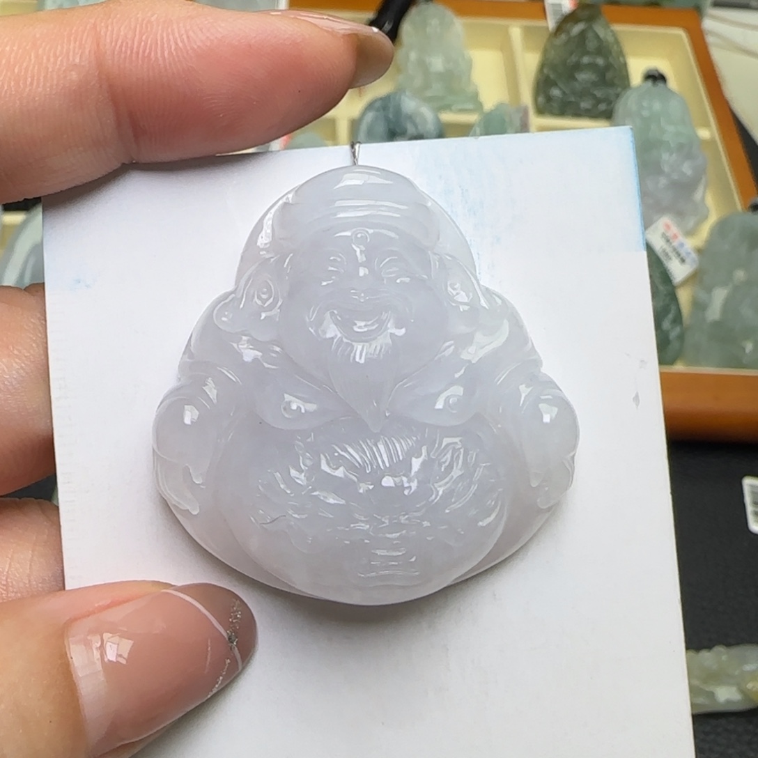 翡翠未镶嵌颈饰  