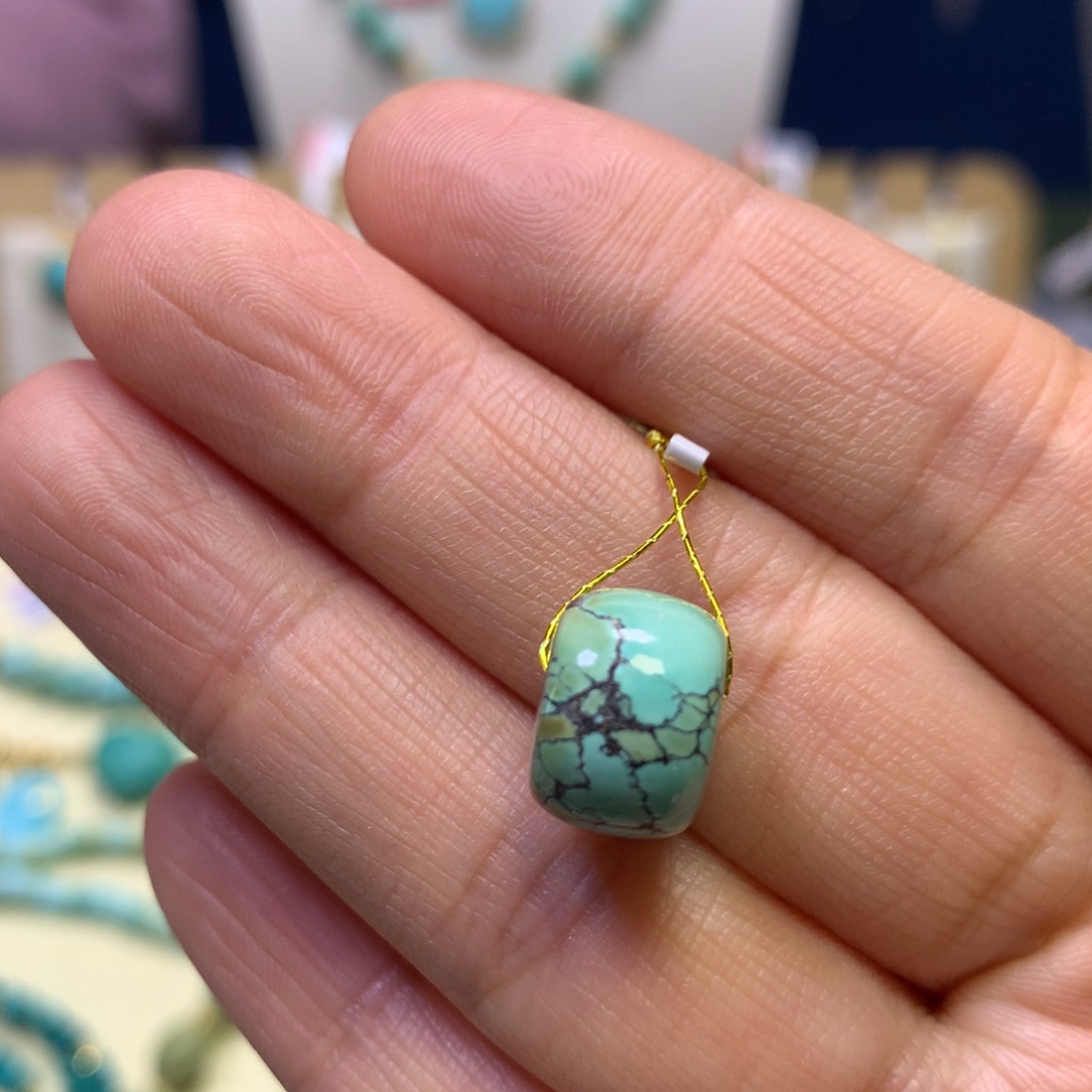 绿松石配饰未镶嵌