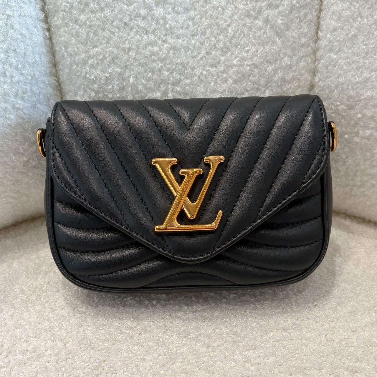 99新 LV 路易威登，99新Lv New Wave三合一【N0414】