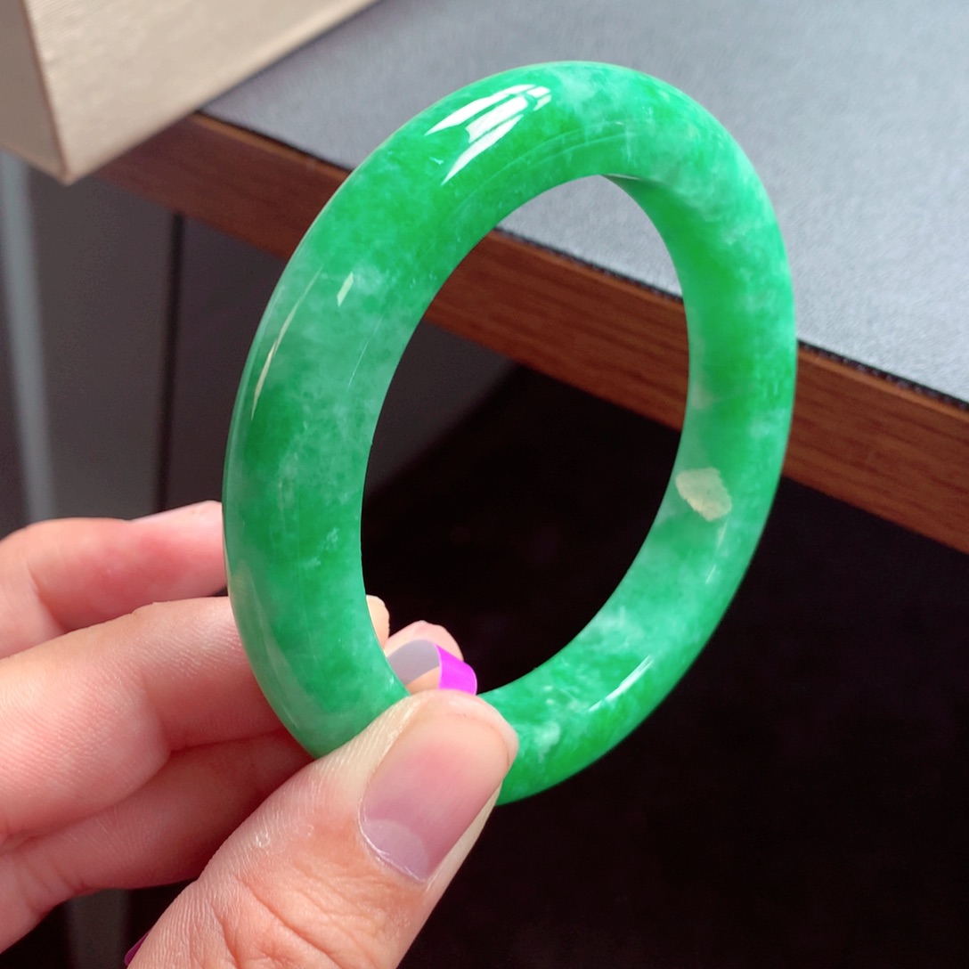 翡翠手镯未镶嵌王*缅甸翡翠