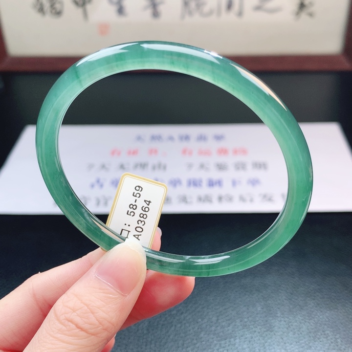 翡翠未镶嵌手镯翡翠手镯7