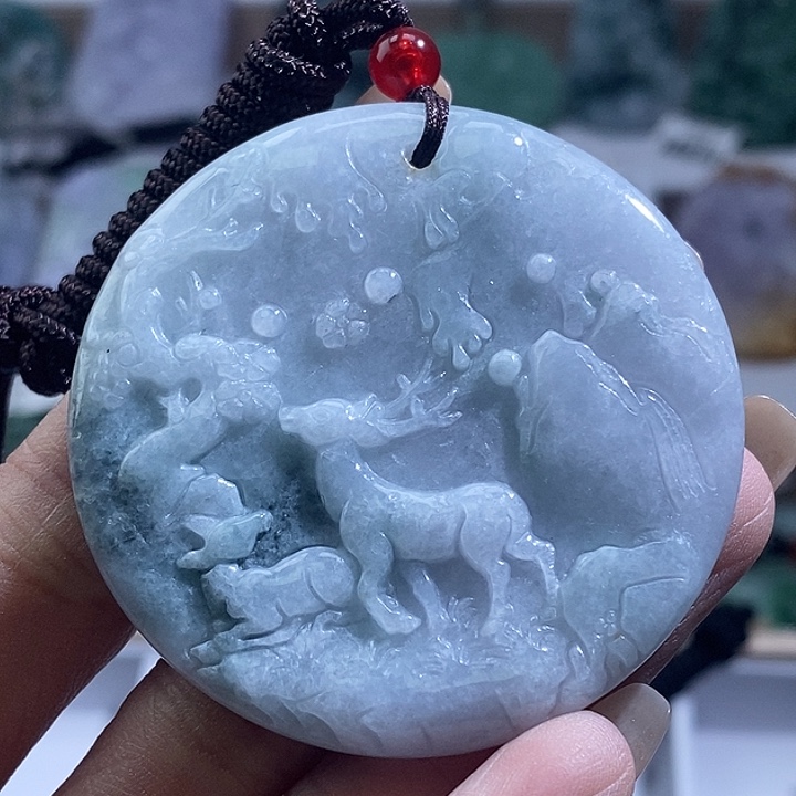 翡翠颈饰未镶嵌翡翠