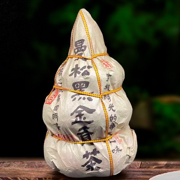 二十三年原料曼松黑金贡茶生茶