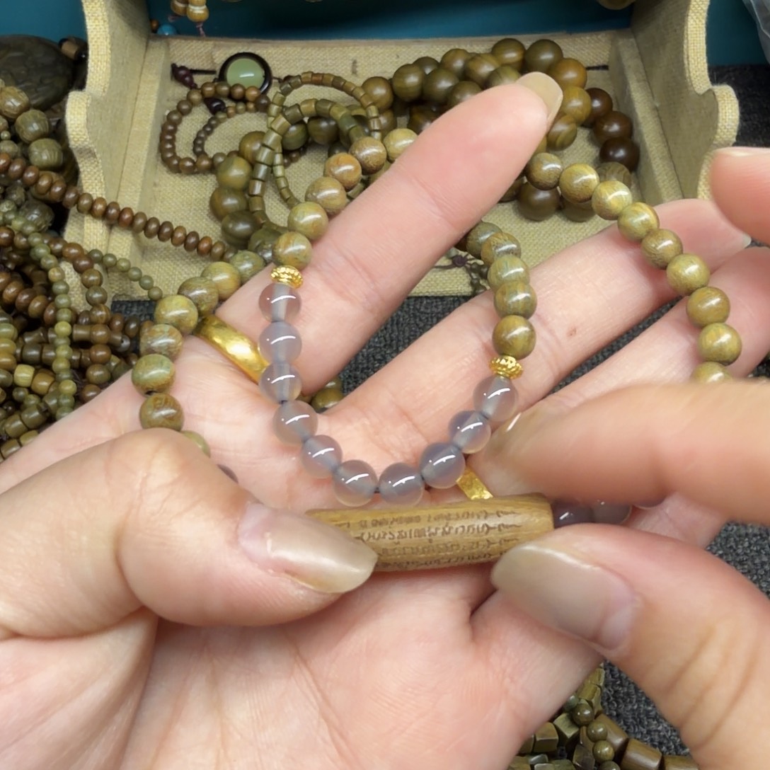 维腊木（绿檀）无事牌