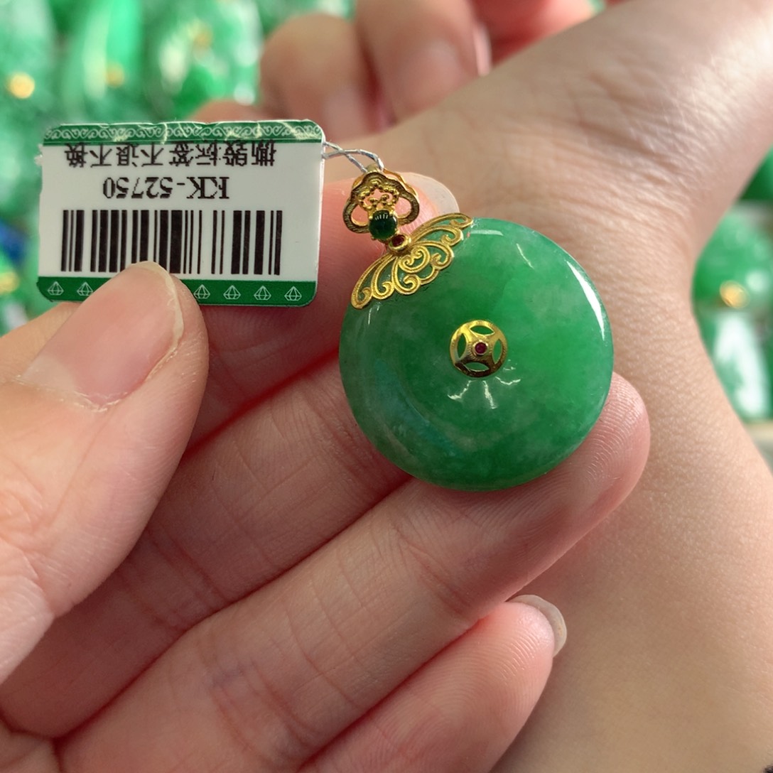翡翠吊坠(不含链)18K金镶嵌